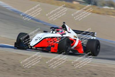 media/Oct-30-2022-CalClub SCCA (Sun) [[310aff4a96]]/Race Group 2/Race (Grapevine)/